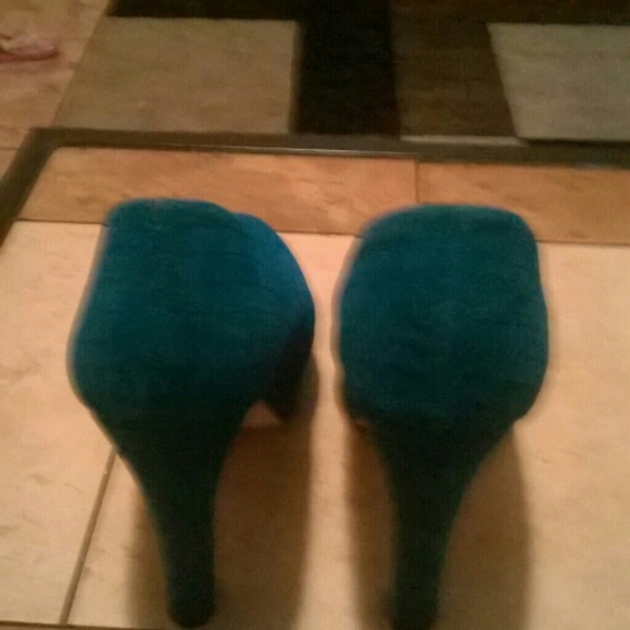 Justfab - Picture 3 of 4