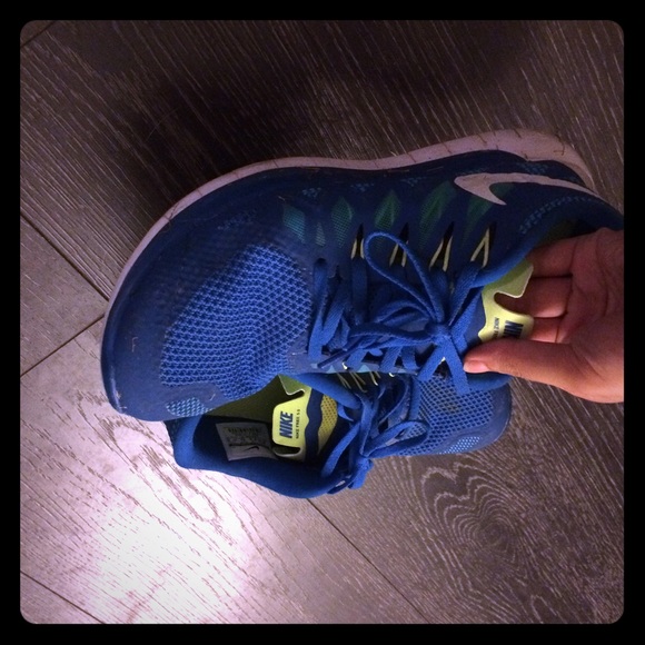 Men's super light Nike shoes