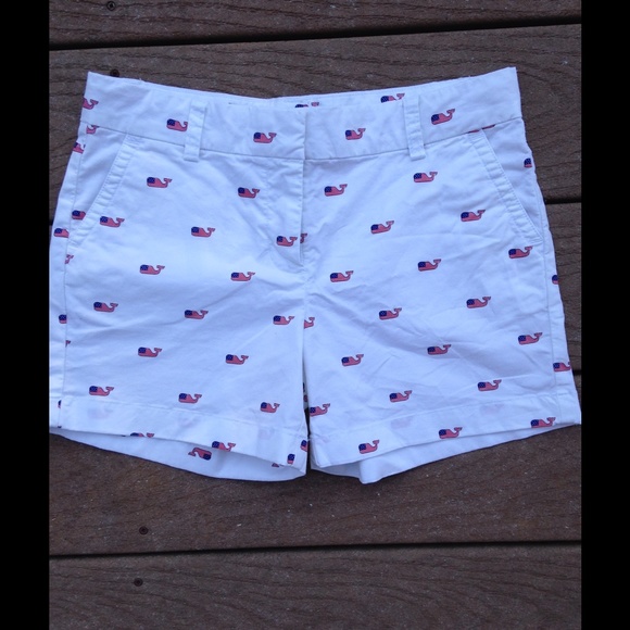 Vneyard Vines Embroidered Chino Shorts