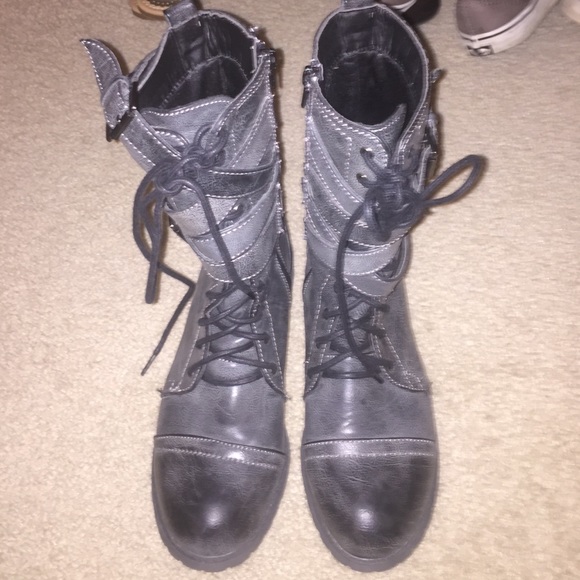 combat boots