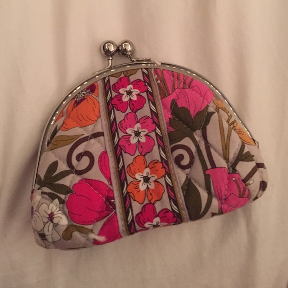 small clutch💥