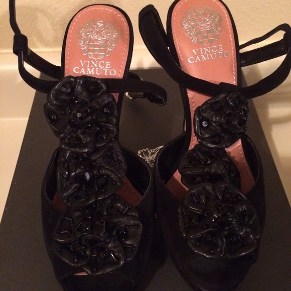 Vince Camuto Pumps