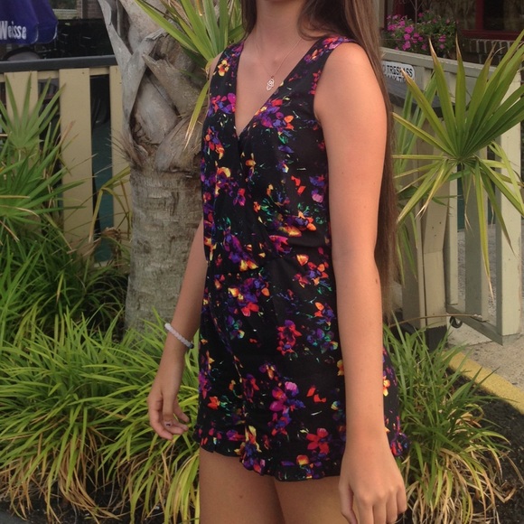 Romper - Picture 1 of 1