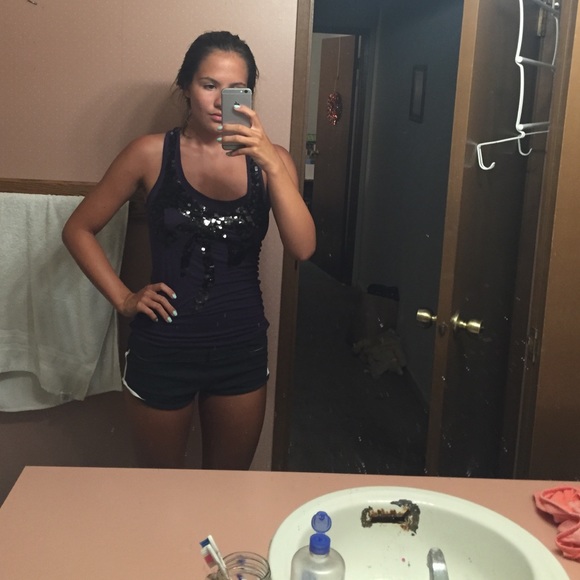 Tank top - Picture 2 of 2