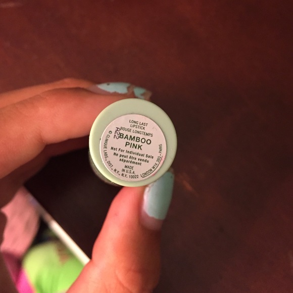 Lipstick - Picture 3 of 3