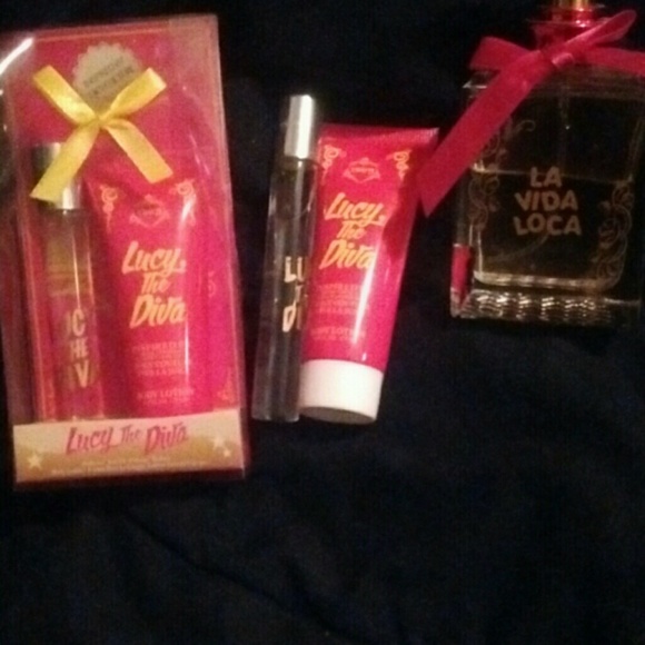 Lucy the diva sets, la vida loca perfume