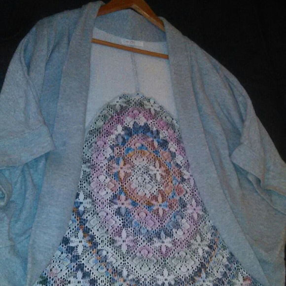 Embroidered sweater - Picture 2 of 3