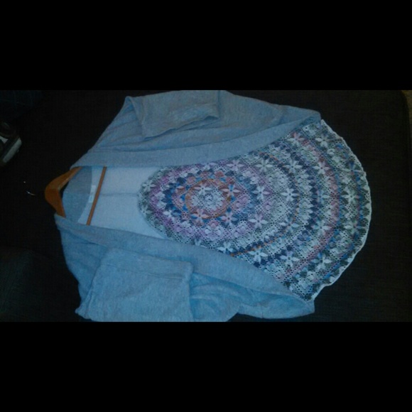 Embroidered sweater - Picture 3 of 3