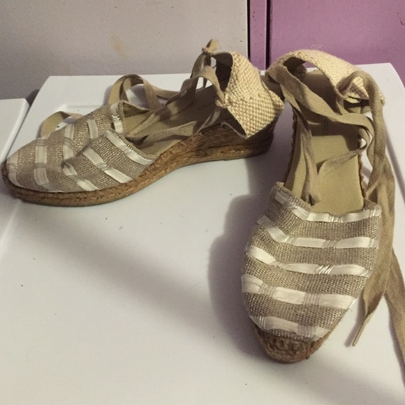 Tan sandal wedges
