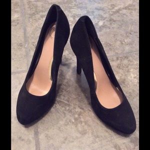Jessica Simpson suede pump