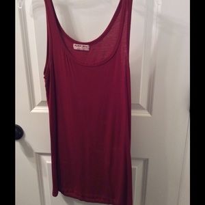 Bundle of 2 Michael Stars tanks.