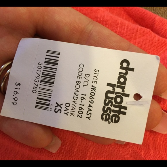 Coral top - Picture 3 of 3