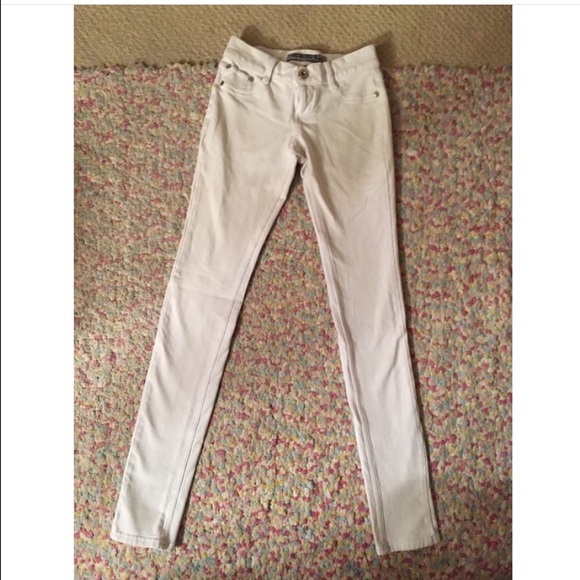Stretchy White Skinny Pants