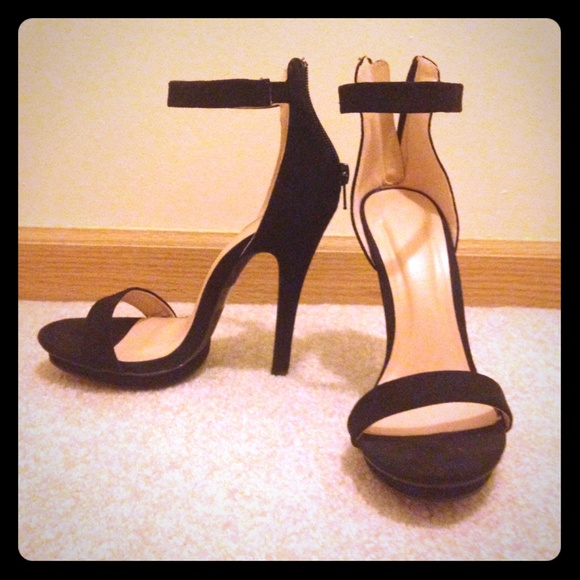 Wild Diva Black Ankle Strap Heels