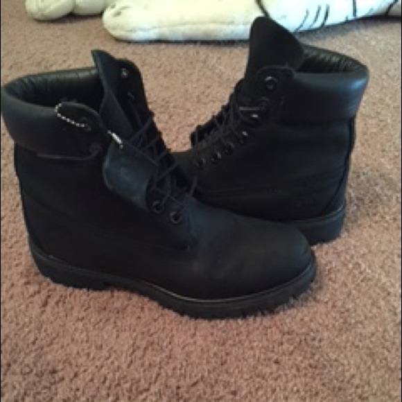 Black timberland boots
