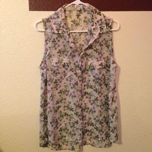 Floral button up top