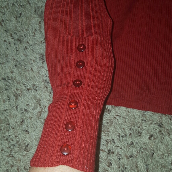 Sweater - Picture 2 of 4