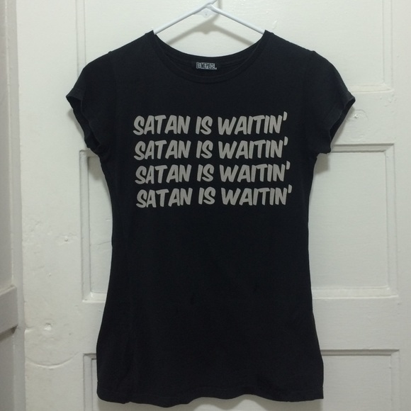 DIMEPIECE Satan is waitin' baby tee