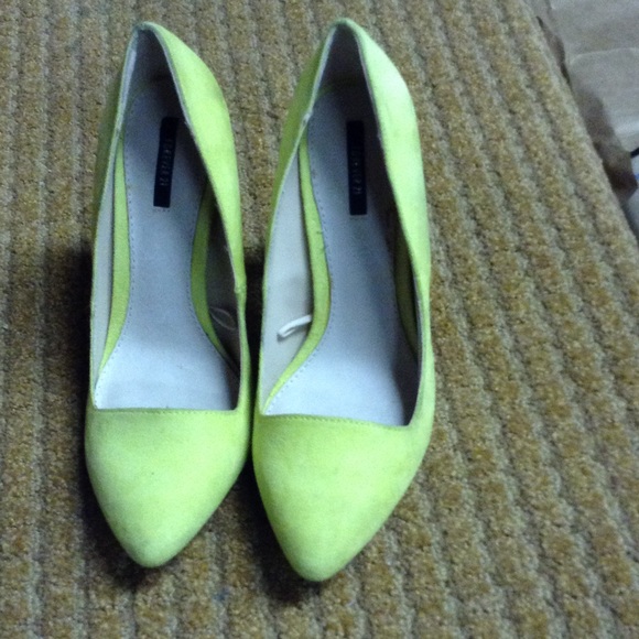 Neon heels