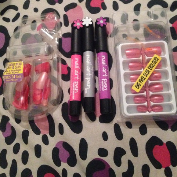 Nail bundle! - Picture 4 of 4