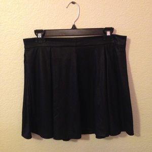 Faux leather pleated skirt
