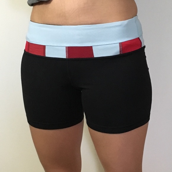 Lululemon groove shorts, black+blue and red - Picture 4 of 4