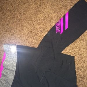 yoga pants // vs pink