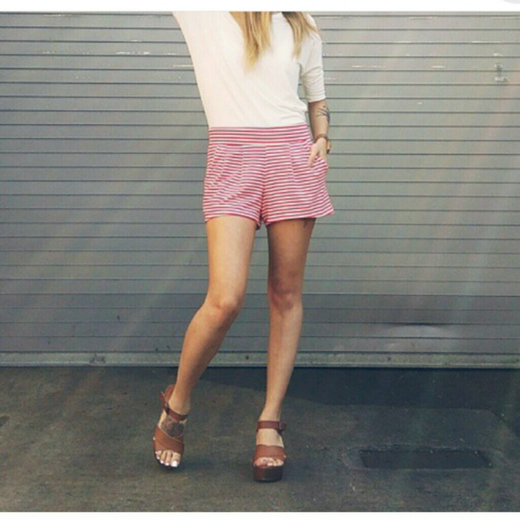 ❌sold❌ Fighting Eel shorts om - Picture 3 of 4