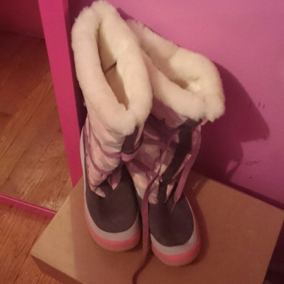 Timberland high grey and pink boots