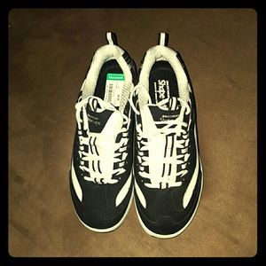 Sketchers Shape Ups NWOTB