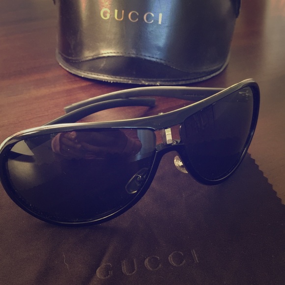 Gucci Aviator Sunglasses
