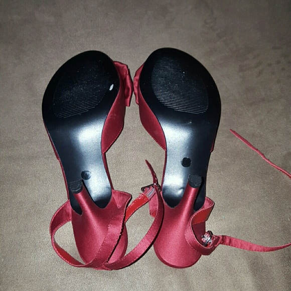 Jacqueline Ferrar pumps NWOTB - Picture 3 of 4