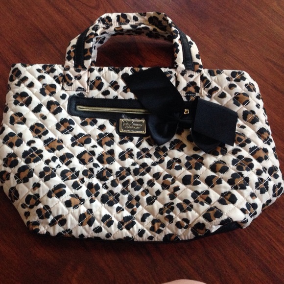 Large Betsy Johnson leopard tote