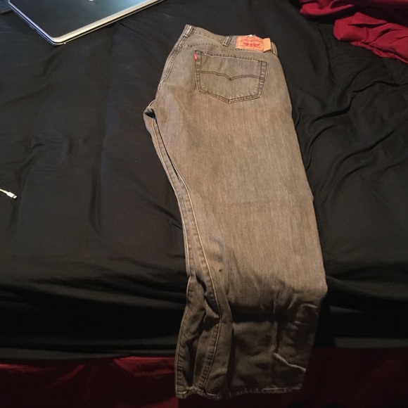 Levi Brand 501 Jeans - Picture 2 of 4