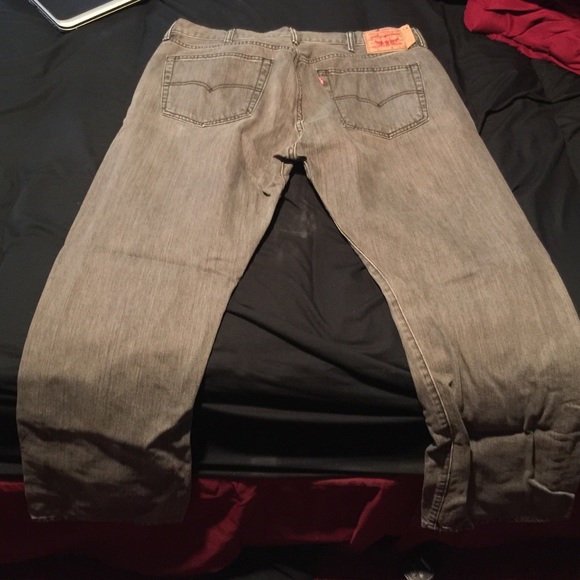 Levi Brand 501 Jeans - Picture 3 of 4