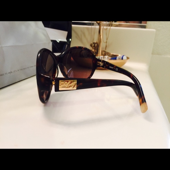 Original DKNY Sunglasses - Picture 1 of 4