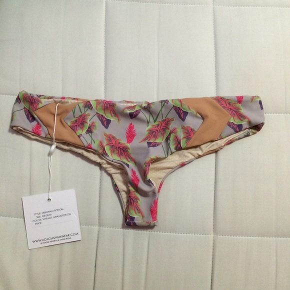 Acacia Vintage Hawaii Mentawai Bottom