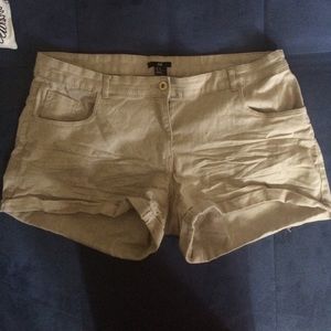 H&M shorts, only worn once!
