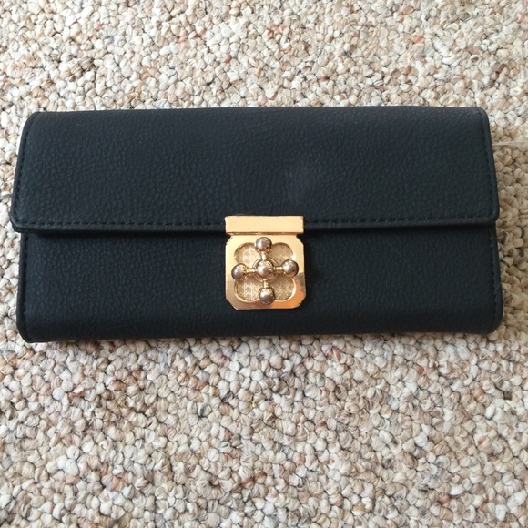 Charming Charlie wallet
