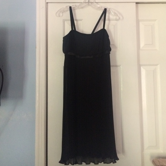 👗 NWT Joseph Ribkoff little black dress 👗