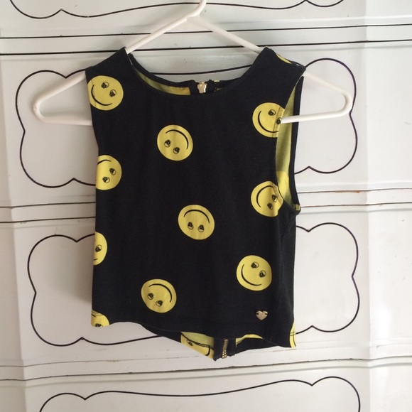 Smiley face crop top