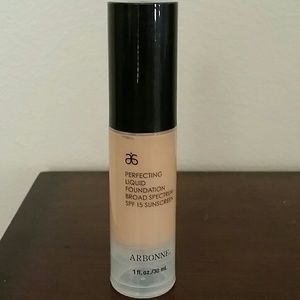 Arbonne perfecting liquid foundation (honey beige)