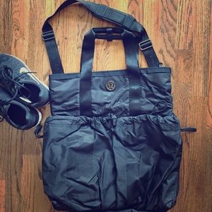Lululemon Black Flow and Go Tote