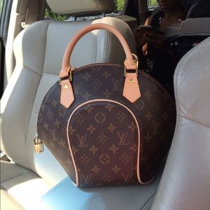 Louis Vuitton purse