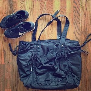 Lululemon Black Om Tote