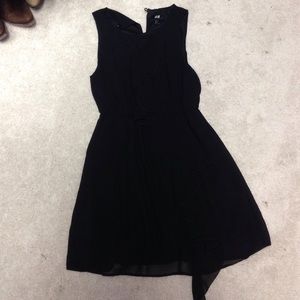 Black Ruffled H&M Dress