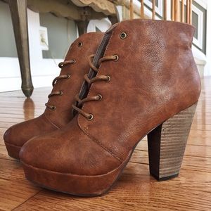 Journey's - Madden Girl Beast Boot