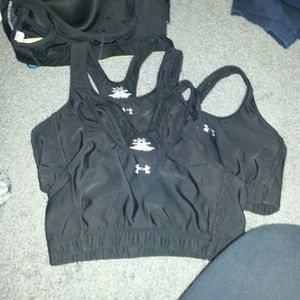 4 Under armour sports bras(bundle)