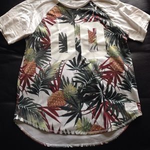 Streetwear jersey with drop tail