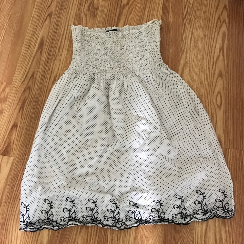 Black and white tube top